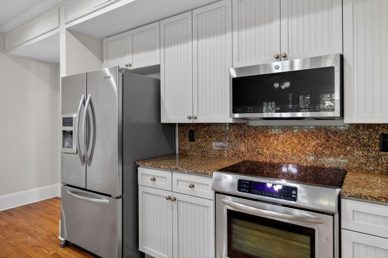 3312 Rees Row Photo 9