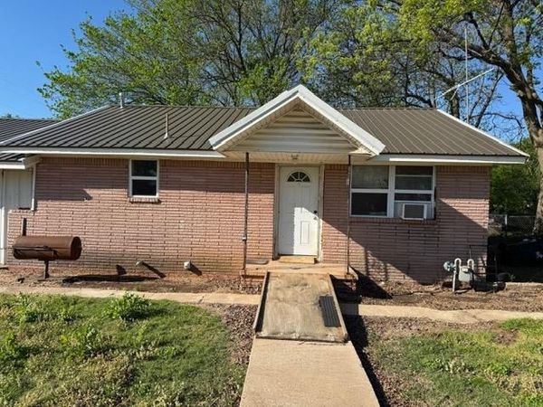 200 W Barger Street, Wayne, OK 73095