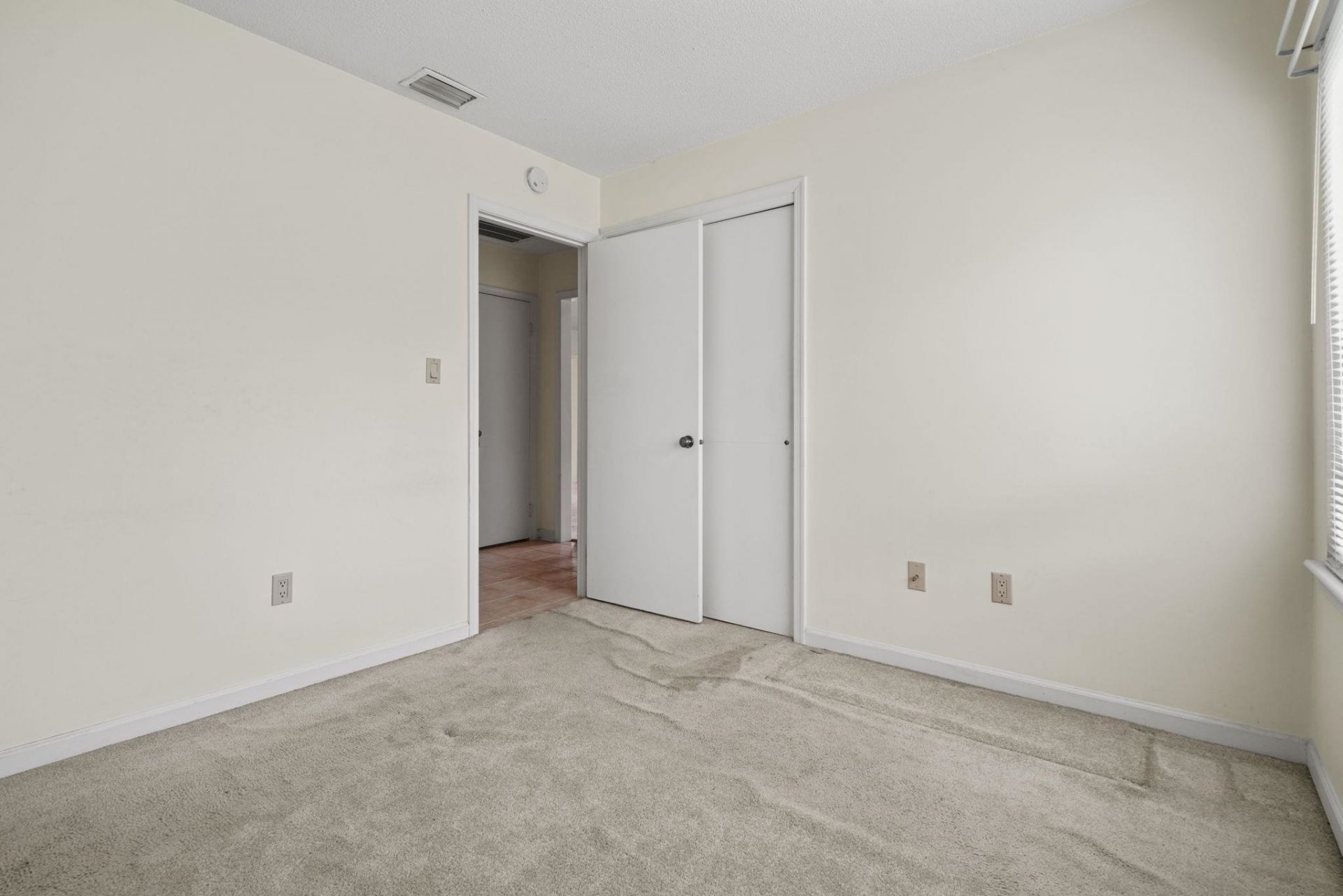 6590 Eagle Crescent Photo 20