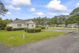 6590 Eagle Crescent photo 4