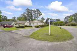 6590 Eagle Crescent photo 4