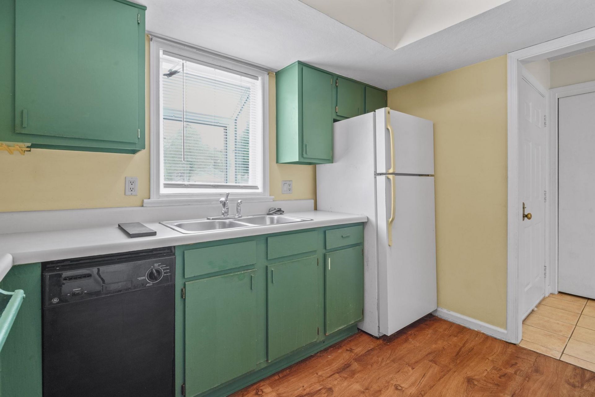 6590 Eagle Crescent Photo 9