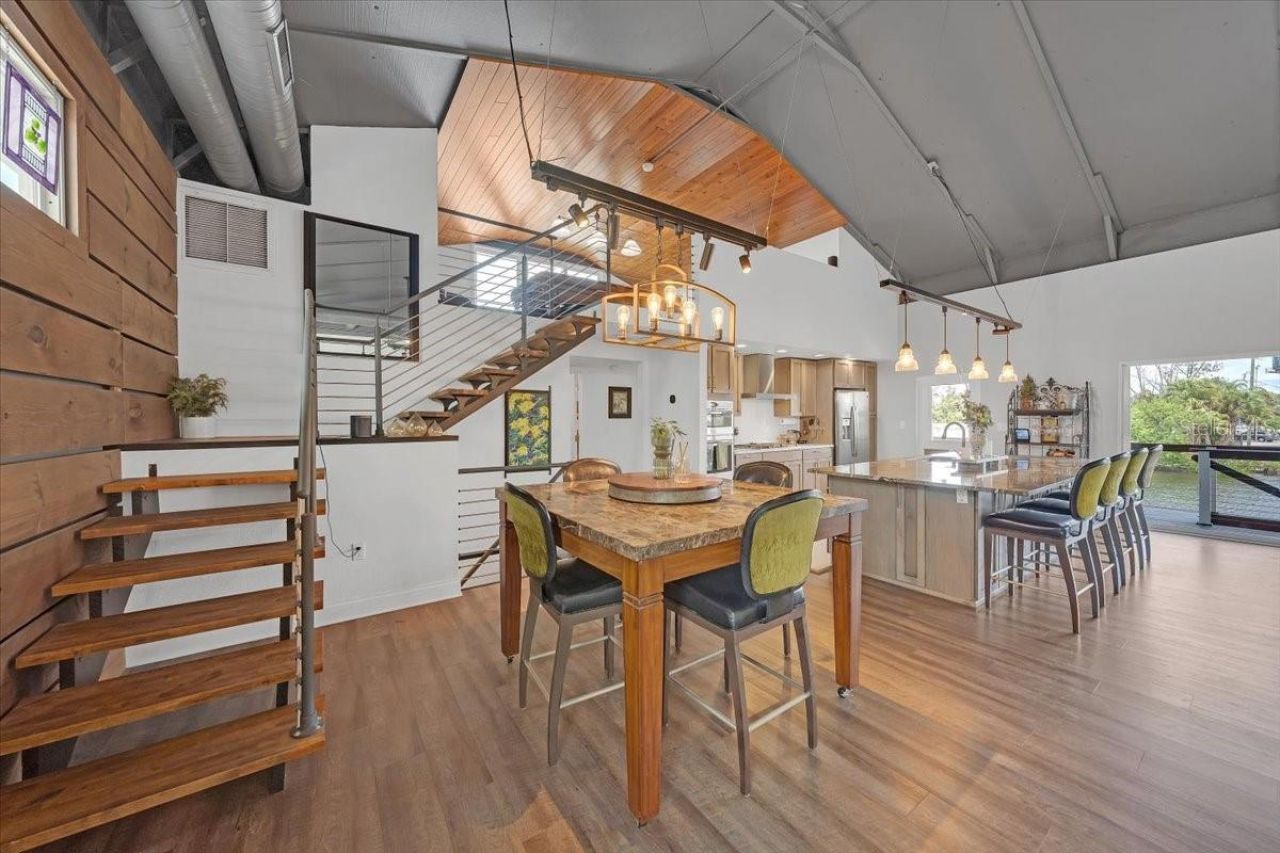 8813 S Lagoon Street, Tampa, FL 33615 Photo