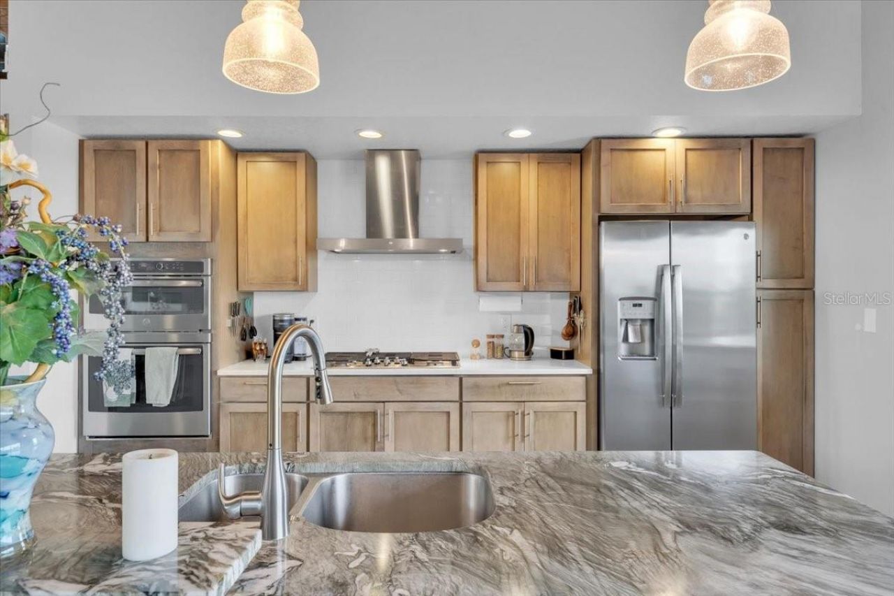 8813 S Lagoon Street, Tampa, FL 33615 Photo