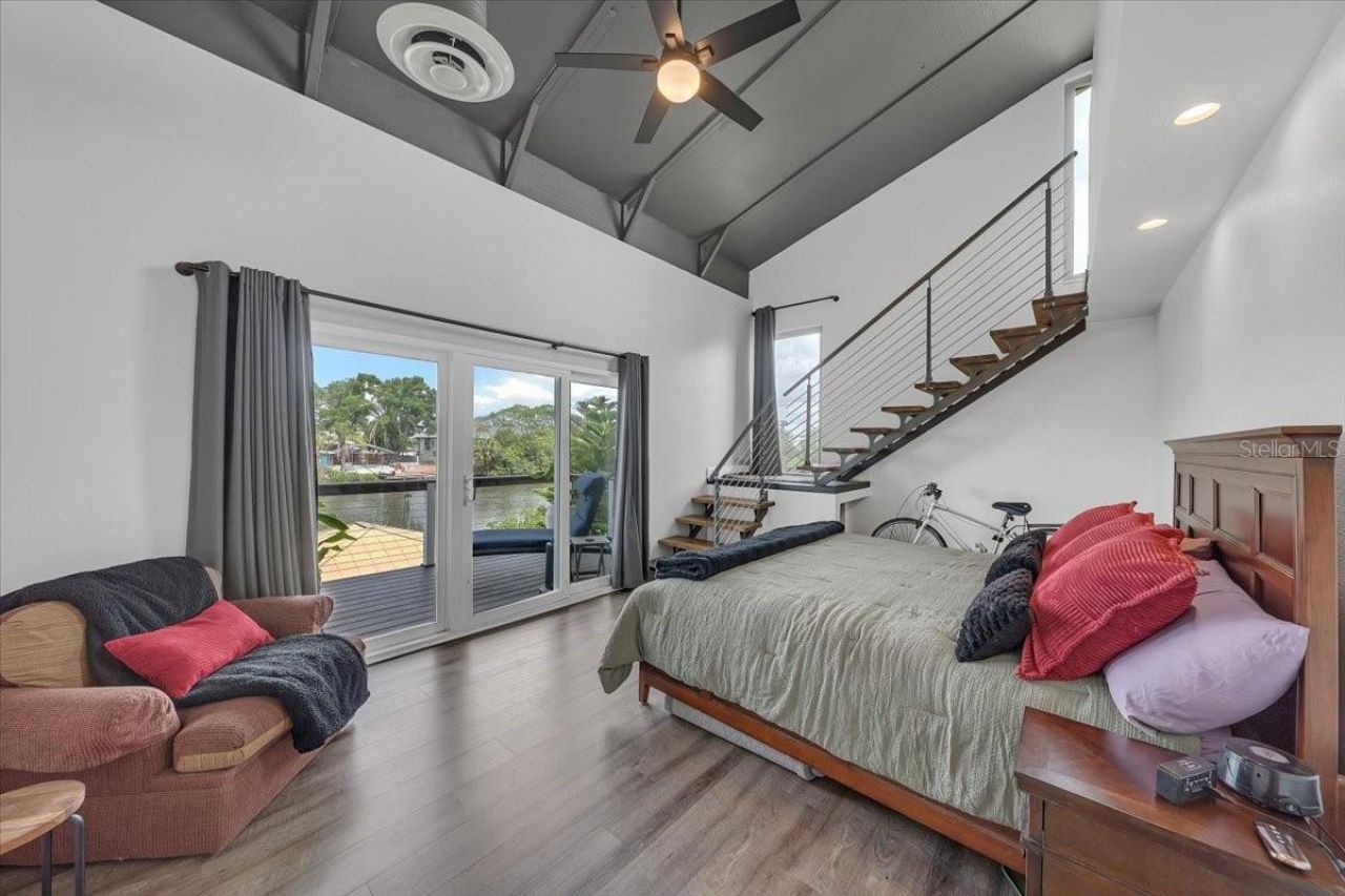 8813 S Lagoon Street, Tampa, FL 33615 Photo