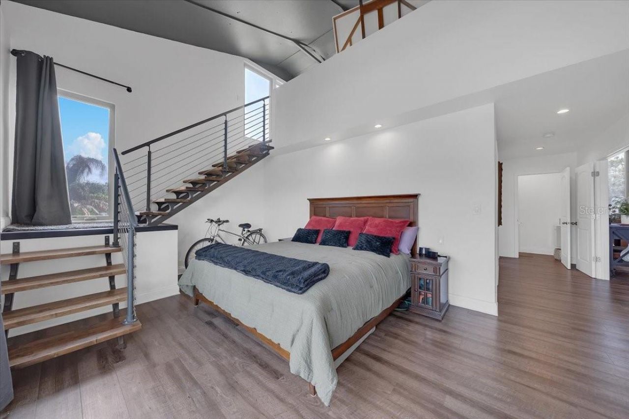 8813 S Lagoon Street, Tampa, FL 33615 Photo