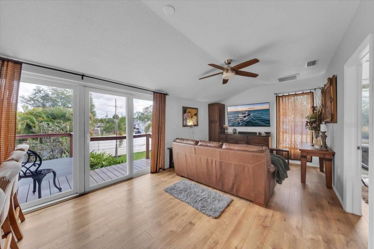 8813 S Lagoon Street, Tampa, FL 33615 Photo