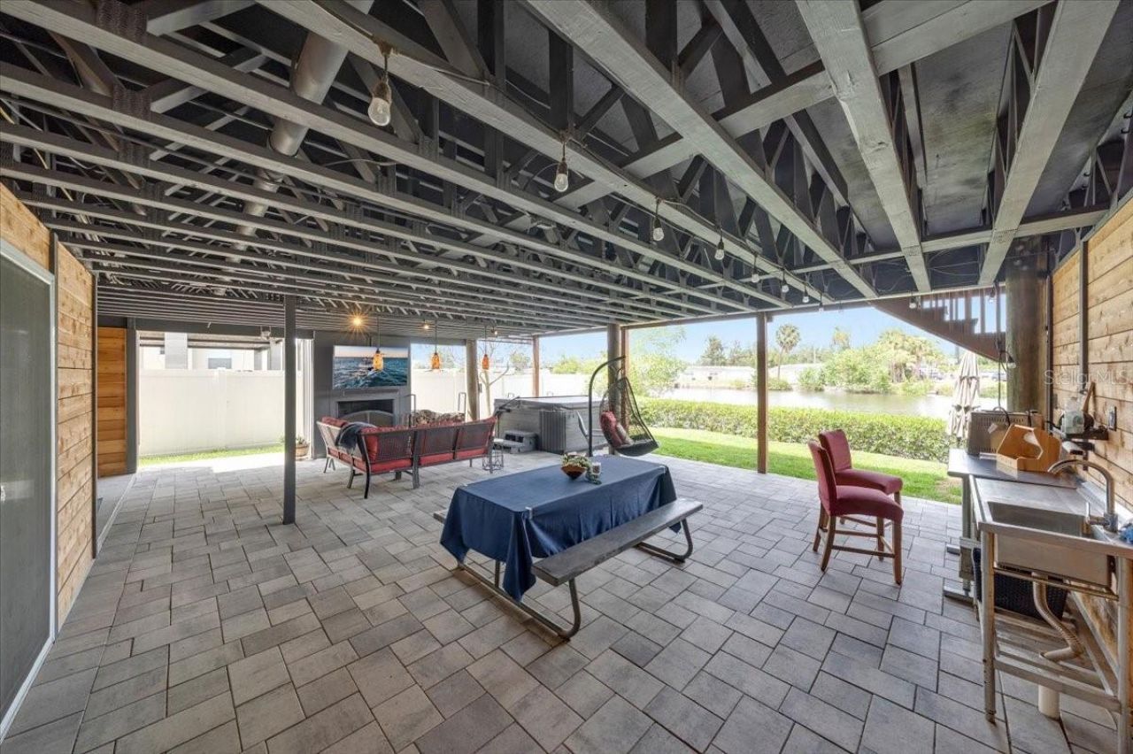 8813 S Lagoon Street, Tampa, FL 33615 Photo