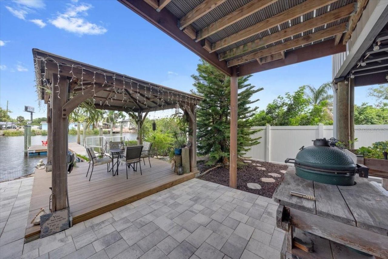 8813 S Lagoon Street, Tampa, FL 33615 Photo