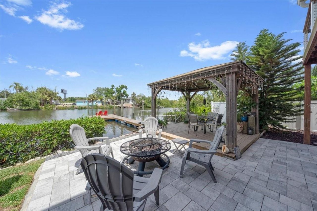 8813 S Lagoon Street, Tampa, FL 33615 Photo