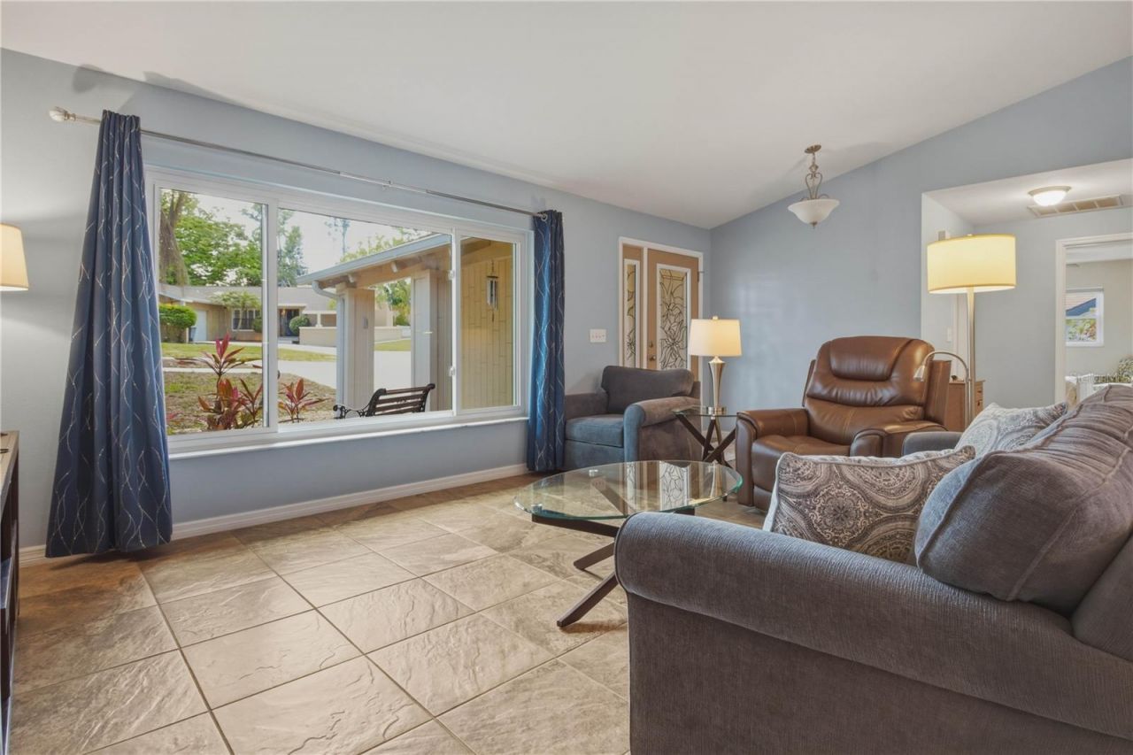 4725 Orange Grove Way, Palm Harbor, FL 34684 Photo
