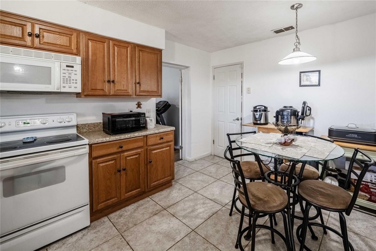 3011 Fletcher Avenue , Eaton Park, FL 33840 Photo