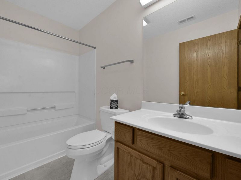 4054 Wiston Drive, Groveport, OH 43125 Photo 14