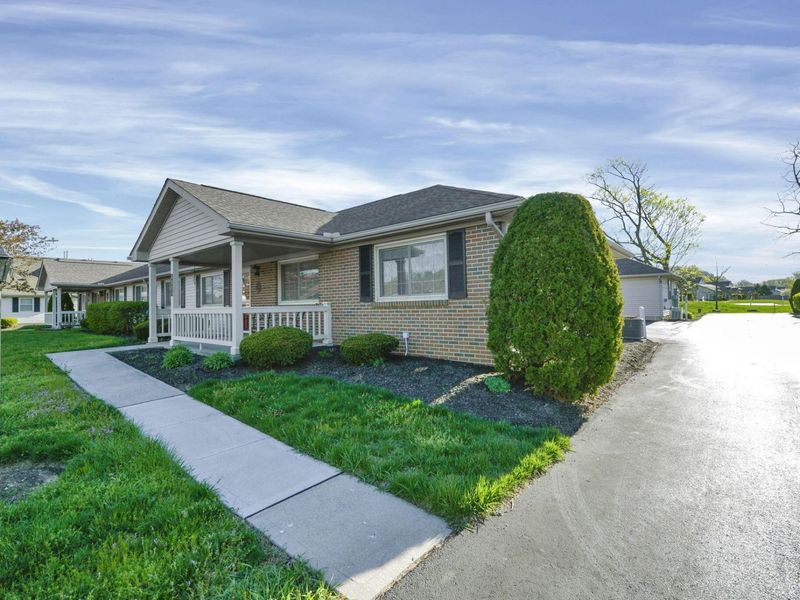 4054 Wiston Drive, Groveport, OH 43125 Photo 3