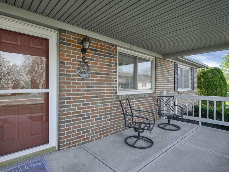 4054 Wiston Drive, Groveport, OH 43125 Photo 4