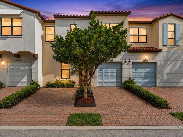 20973 NW 1st Dr, Pembroke Pines, FL 33029