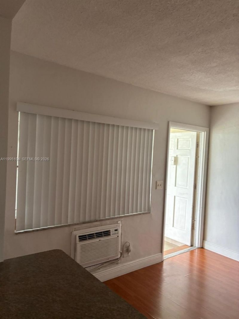 141 NE 10th Ave, Unit 25C, Hallandale Beach, FL 33009 Photo