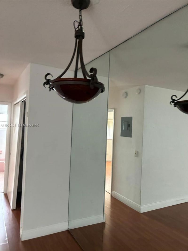 141 NE 10th Ave, Unit 25C, Hallandale Beach, FL 33009 Photo