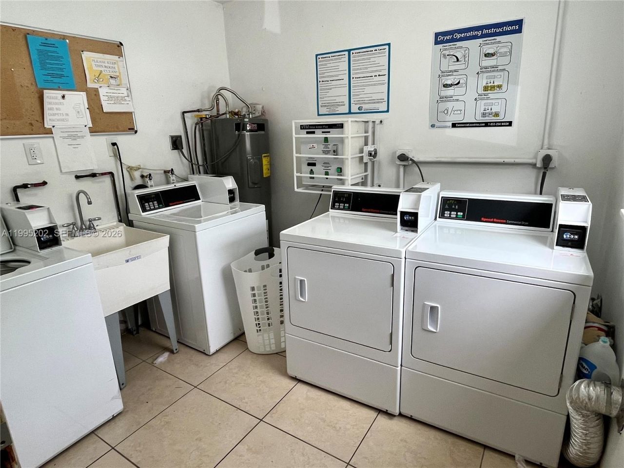 1958 Monroe St, Unit 203, Hollywood, FL 33020 Photo