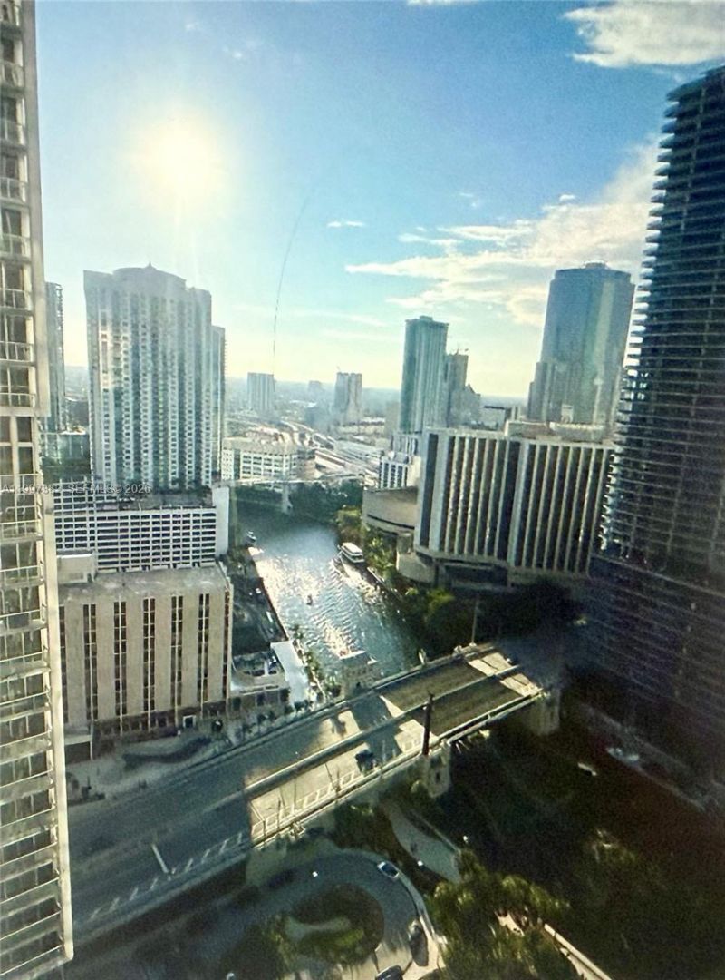 475 Brickell Ave, Unit 2915, Miami, FL 33131 Photo