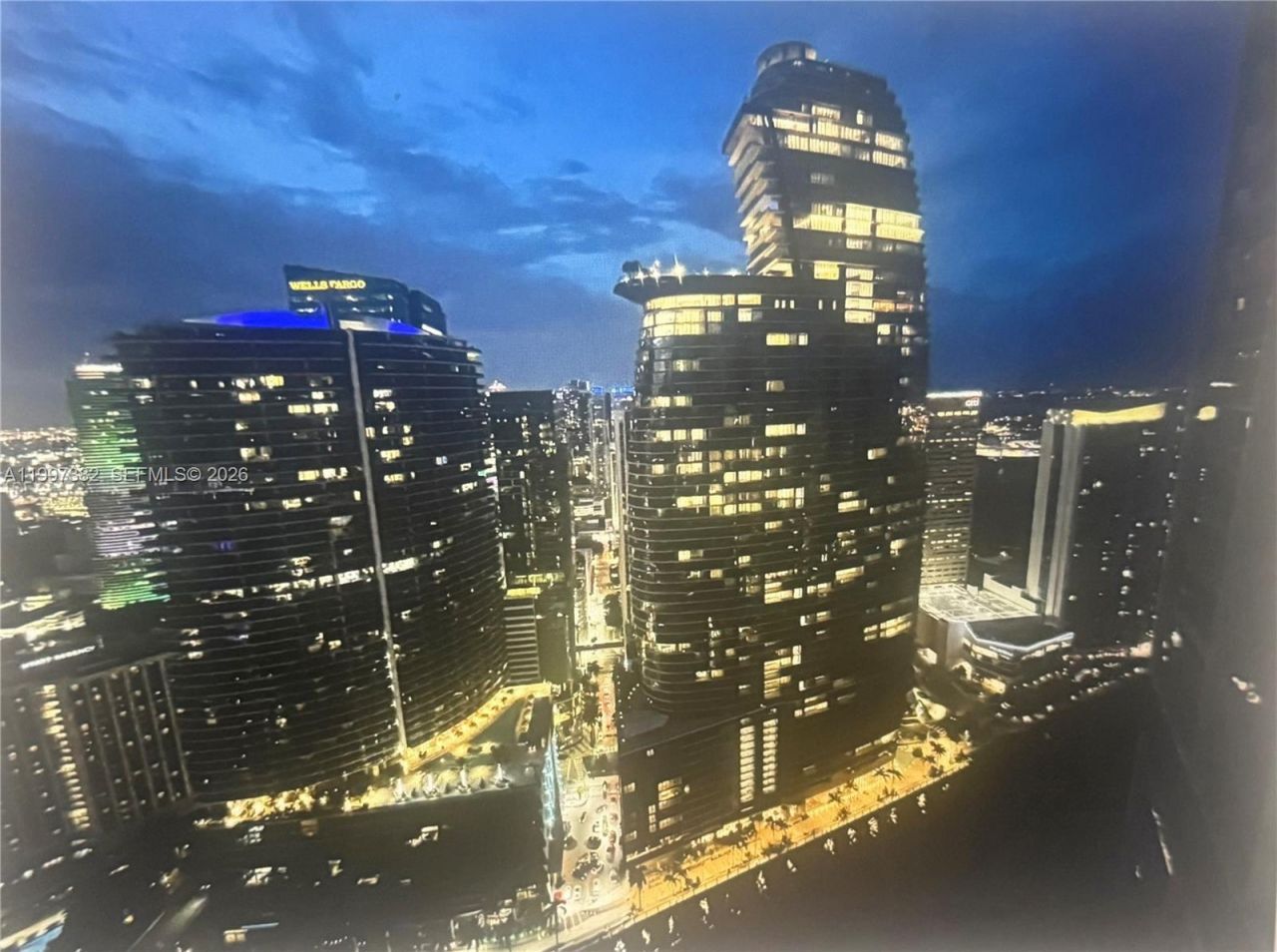 475 Brickell Ave, Unit 2915, Miami, FL 33131 Photo