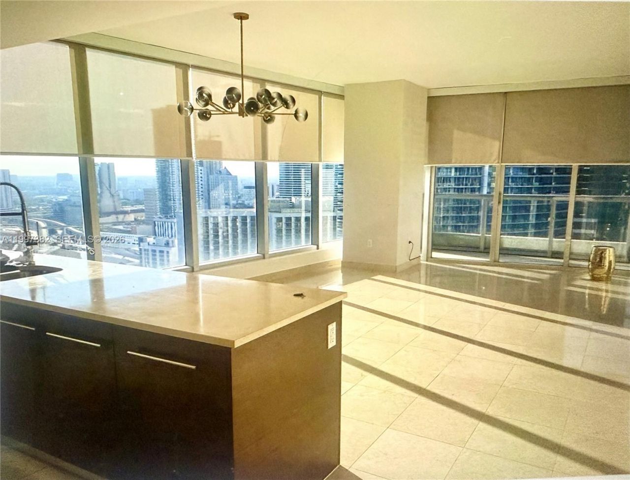 475 Brickell Ave, Unit 2915, Miami, FL 33131 Photo