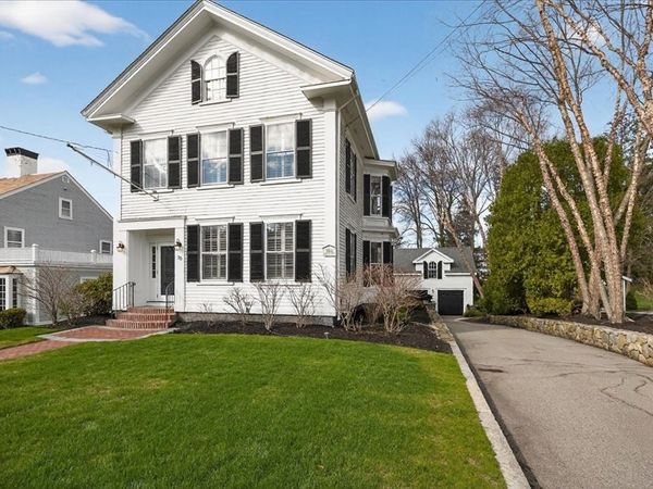 33 Lincoln St, Hingham, MA 02043