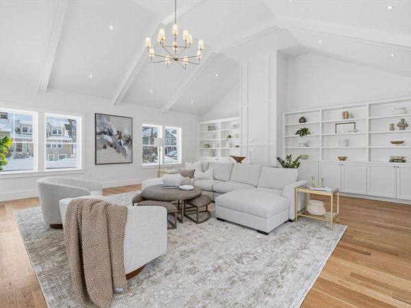 1 Plymouth Rd, Winchester, MA 01890