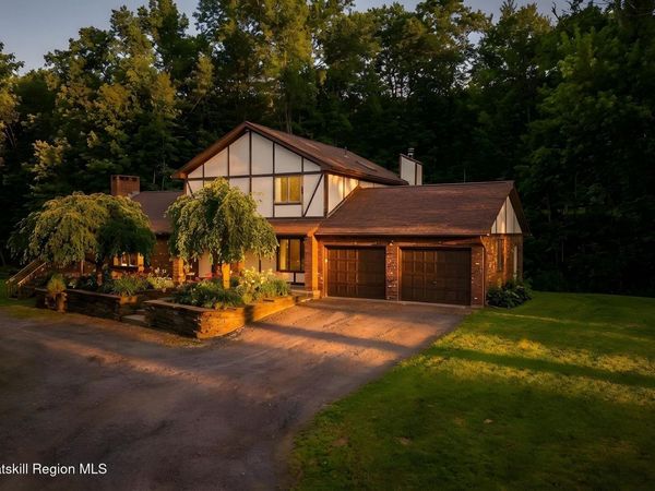 5 Maverick Terrace, Woodstock, NY 12498