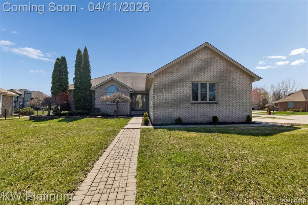 18890 Plantation Drive, Macomb Township, MI 48044 Main Photo