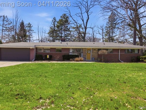 29601 Gilchrest Street, Farmington Hills, MI 48334