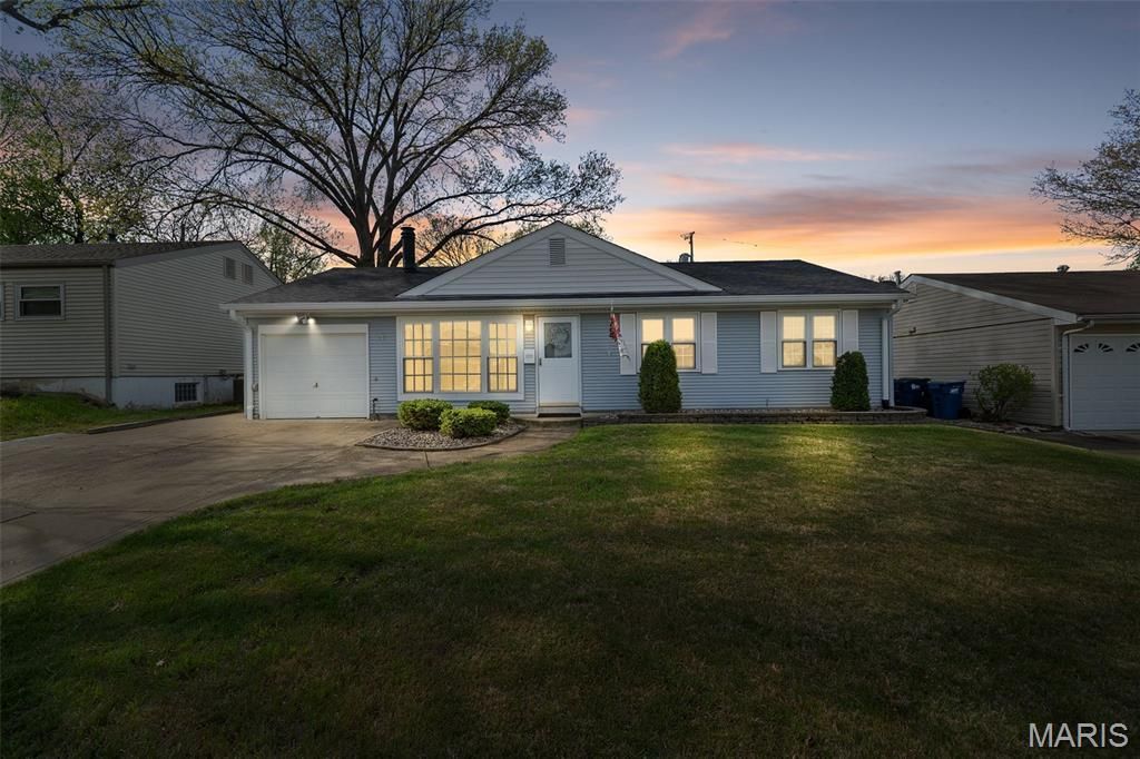 6330 Hurstgreen Lane, Saint Louis, MO 63123 Main Photo