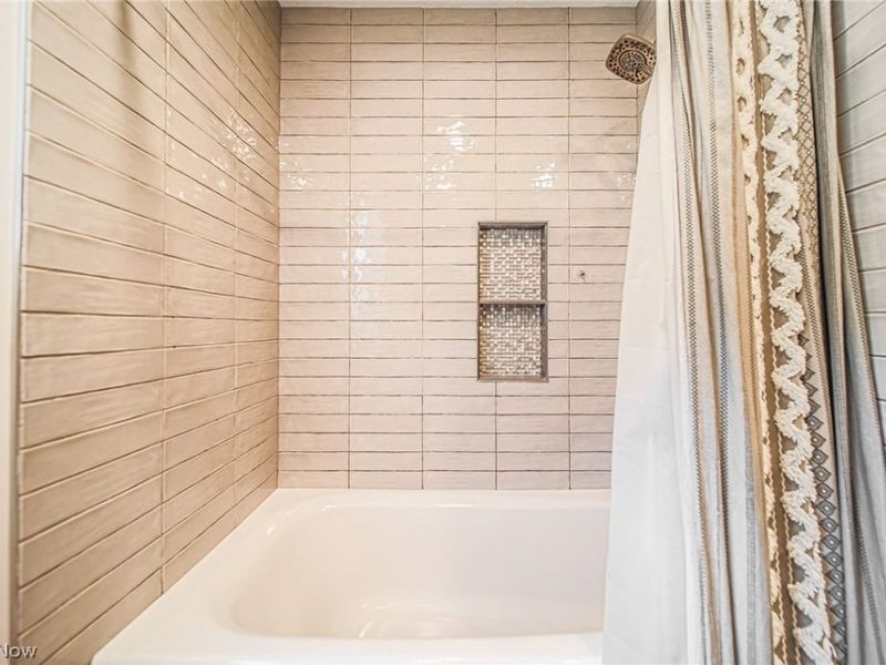 241 Monroe Street , Fredericksburg, OH 44627 Photo 21