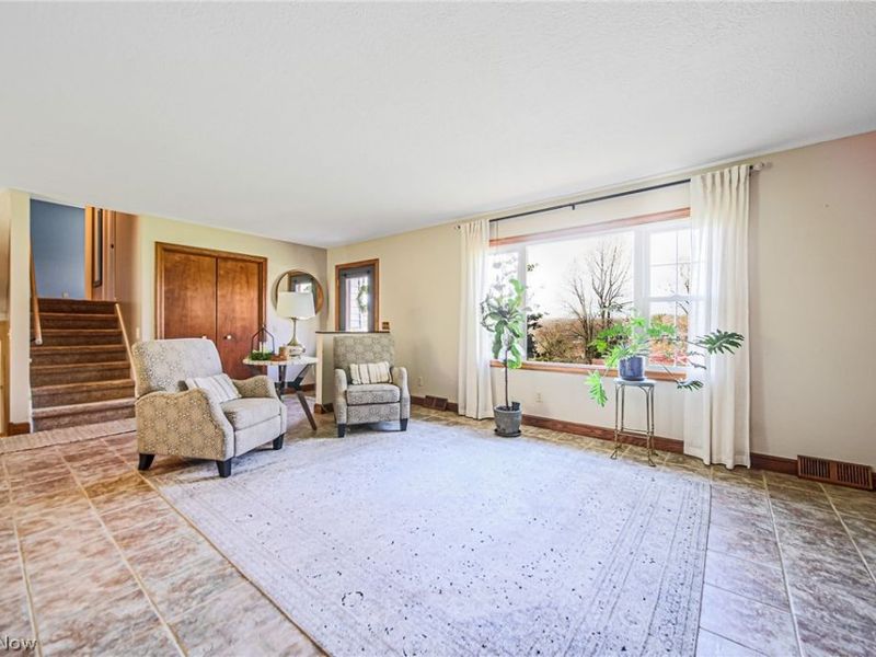 241 Monroe Street , Fredericksburg, OH 44627 Photo 5