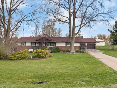 7451 Hahn Street, Louisville, OH 44641