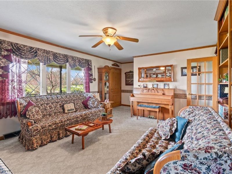 7451 Hahn Street, Louisville, OH 44641 Photo 17