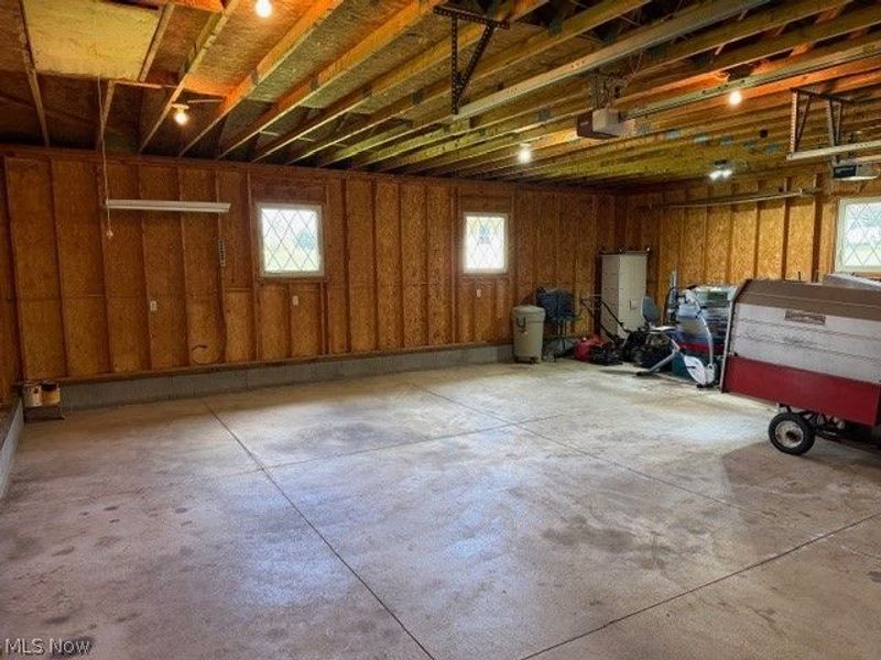 7451 Hahn Street, Louisville, OH 44641 Photo 32