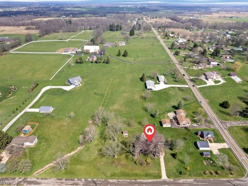 7451 Hahn Street, Louisville, OH 44641 Photo 4