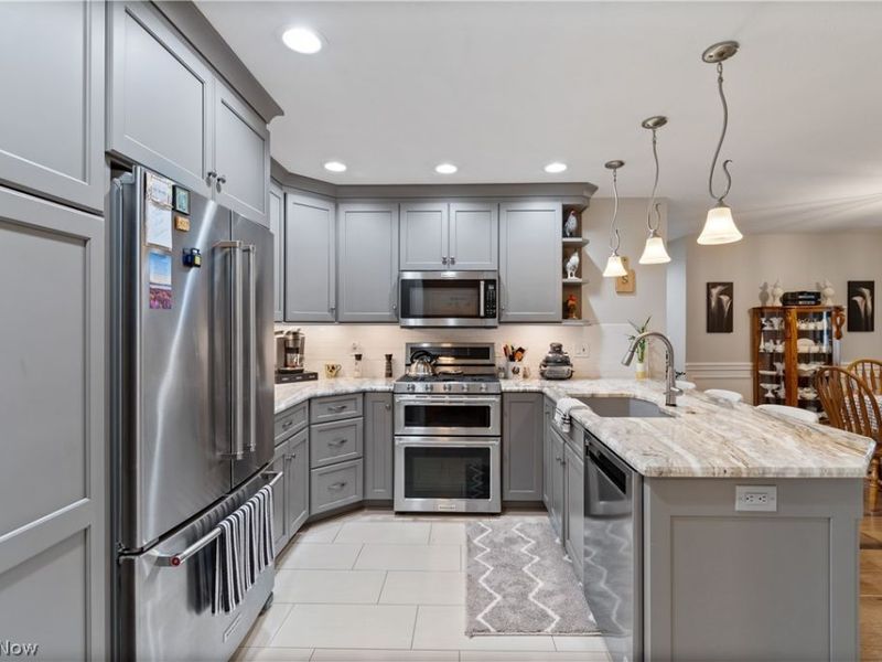 1220 Saint Abigail Street SW, Hartville, OH 44632 Photo 12