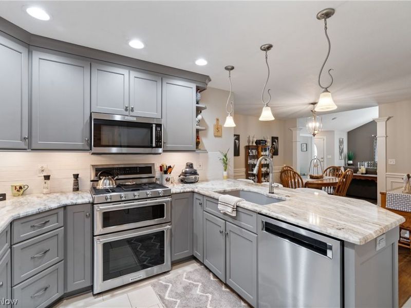 1220 Saint Abigail Street SW, Hartville, OH 44632 Photo 13