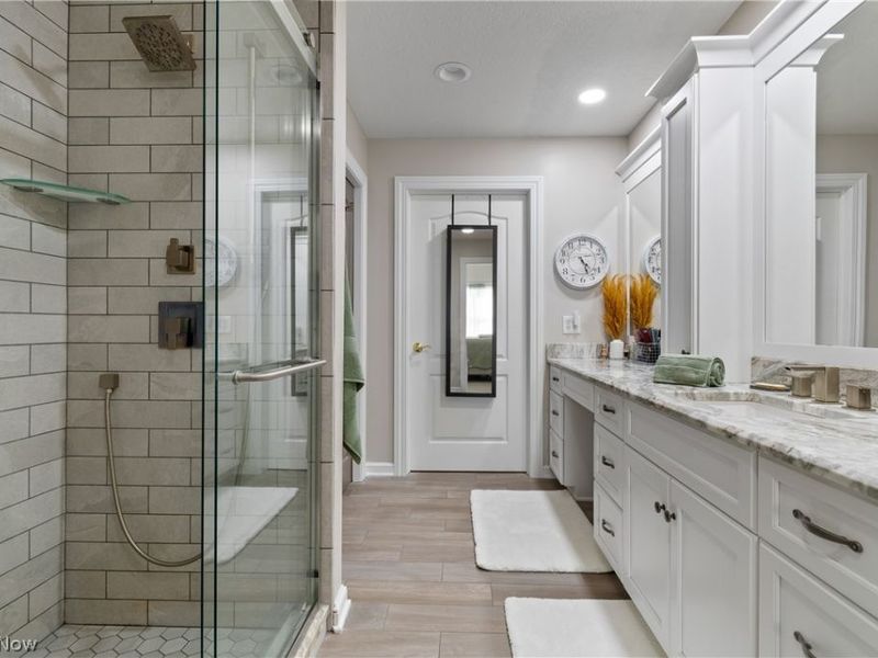 1220 Saint Abigail Street SW, Hartville, OH 44632 Photo 19