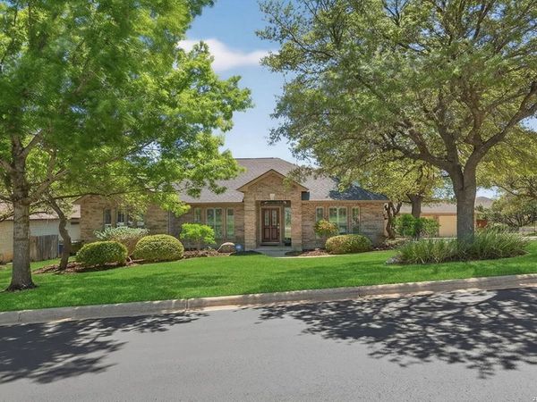 9514 Potters Pt, Helotes, TX 78023