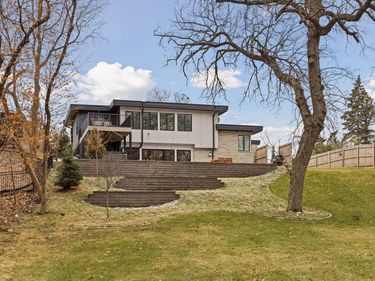 3812 W 57th Street, Edina, MN 55410