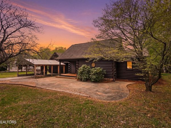 284 Savannah Shores Drive, Delano, TN 37325