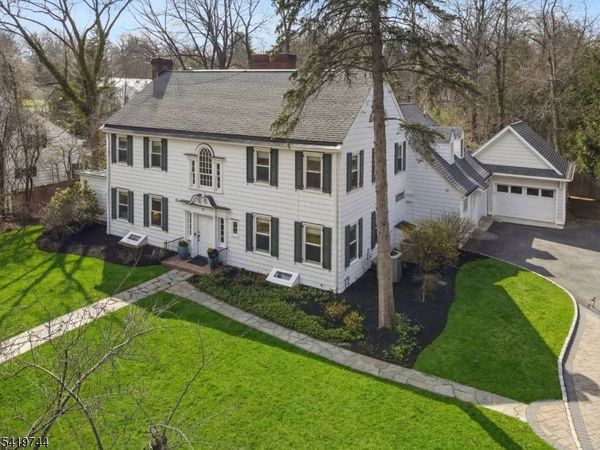 55 LAKEVIEW AVENUE, Millburn, NJ 07078