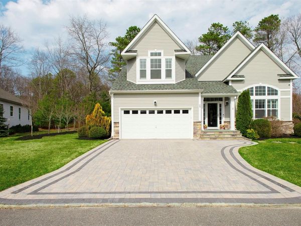 29 Wildflower Drive, Ridge, NY 11961