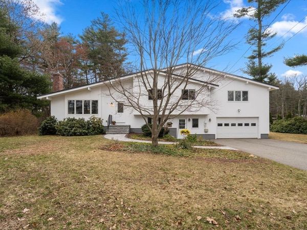 105 Barton Dr, Sudbury, MA 01776