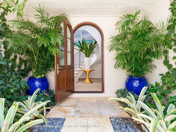 5 Via Flagler, Palm Beach, FL 33480