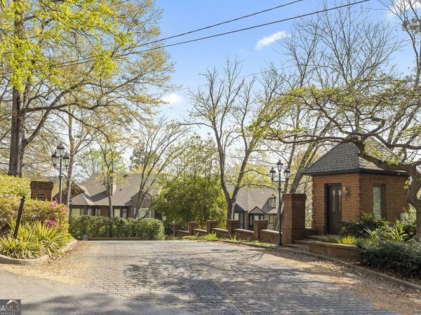 494 Ansley Walk Terrace NE, Atlanta, GA 30309