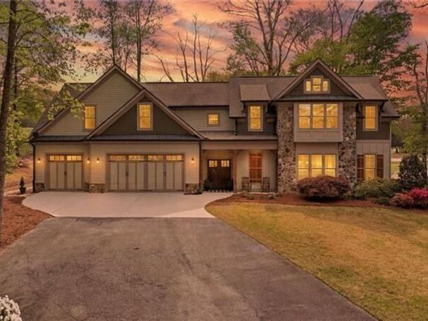 4606 Windsor Drive, Flowery Branch, GA 30542